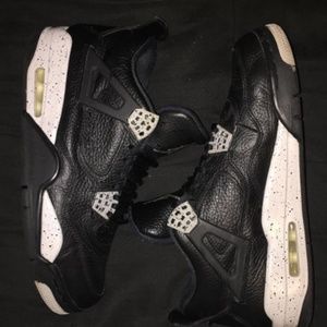 Air Jordan 4 Oreo